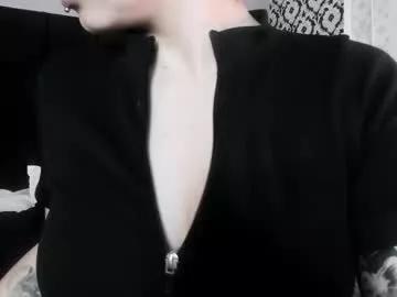 adeelinee on Chaturbate 