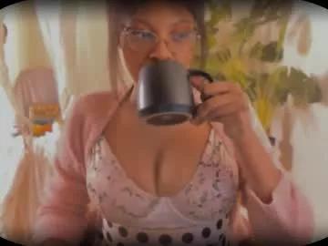 bellablakes18 on Chaturbate 