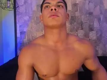 bruce_stroud from Chaturbate