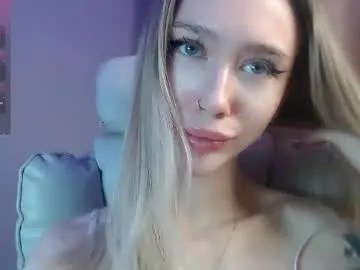 Freechat des_ch on Chaturbate