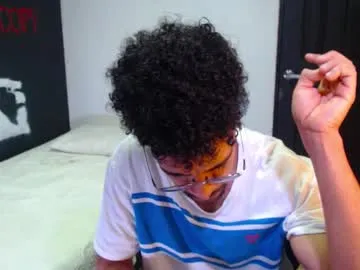 dostoyrodia_34 on Chaturbate