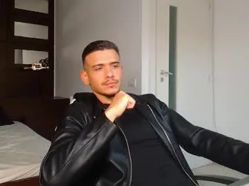 Chaturbate elijahthorne is Freechat elijahthorne — Welcome to my room! - Repeating Goal: Flex Biceps - #feet #findom #master #muscle #new