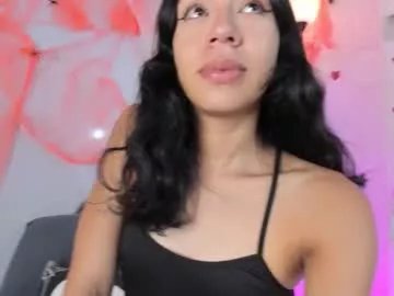 emmaclark_1 on Chaturbate 