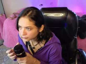 Freechat gia_flame on Chaturbate