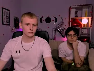 kairo_star — GOAL: flash ass [217 tokens remaining] Welcome to my room! #feet #blonde #bigcock #lovense #bigass