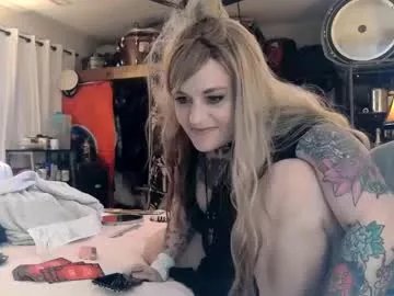 kinkypinkyplay2 on Chaturbate 