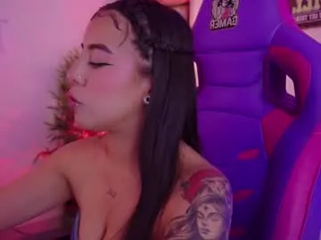 mavy_ — GOAL: twerking + spank assx5 [44 tokens remaining] Welcome to my room! #feet #cute #young #bigass #tattoo