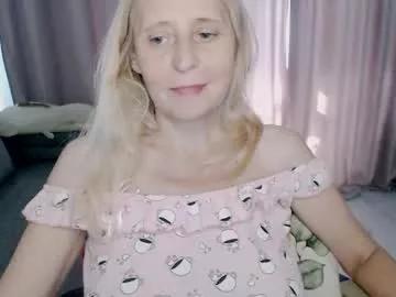 Freechat milanav on Chaturbate