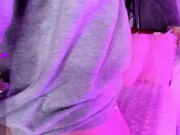 mollylewis18 on Chaturbate 