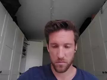 moms_little_monster on Chaturbate 