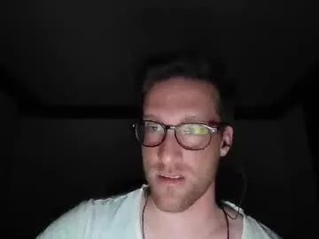 moms_little_monster on Chaturbate 