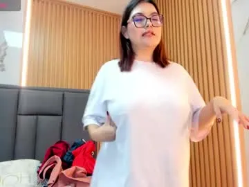 nahomirosse — GOAL: spanking on tits [27 tokens remaining] Make yourself comfortable that I'll make you hot  #bigtits  #squirt #young #bignipples #saliva