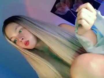 pretty_little_baby28 from Chaturbate
