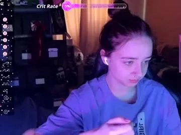 queen_kitty1818 on Chaturbate 