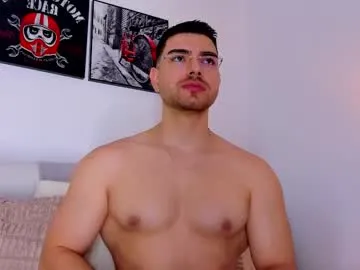 Freechat ryan_cooper_1 on Chaturbate