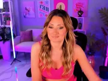 sarahholly on Chaturbate 