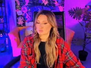 sarahholly on Chaturbate 