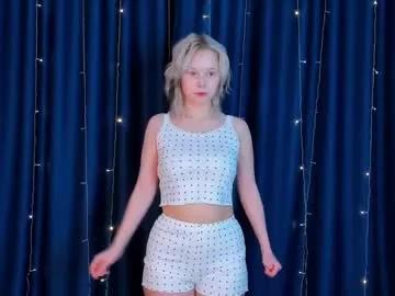 sooft_girl on Chaturbate 