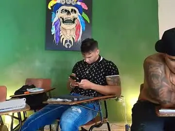 stephenbrown_ —   111//s 1001   #party #straight #dildo #lovense #gay [ 799 Tokens Remaining ]