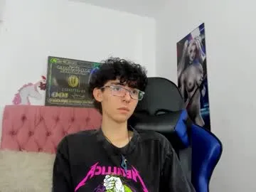 syriussz — Welcome in! help me buy a Bad Dragon dildo please [570 tokens remaining] #young #18 #femboy #twink #boy