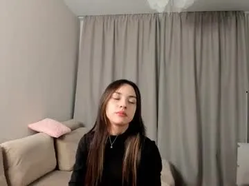 tobimediate — Goal: Take off my bra from under my T-shirt? : #18 #tease #shy #new #asian [332 tokens remaining]