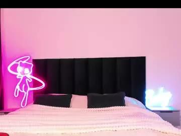wowlovie666 on Chaturbate 