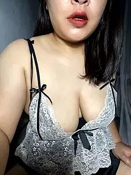 --Lyly--