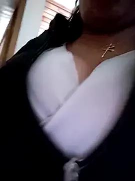 Private __valentina18 on StripChat