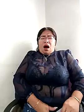 Private __valentina18 on StripChat