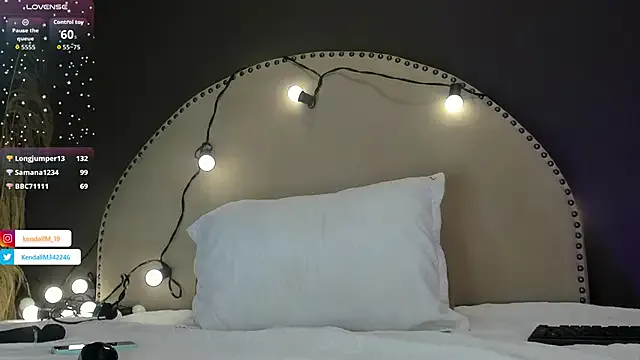 _Kendall_19 on StripChat