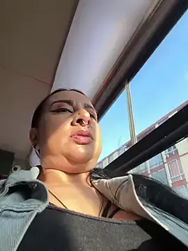 Abril_Luv — Show boobs