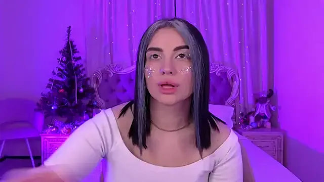 AdrianaTorres on StripChat