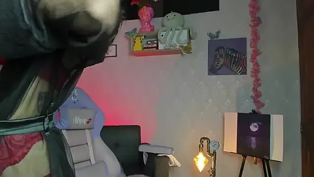 Alaia_Love77 on StripChat 