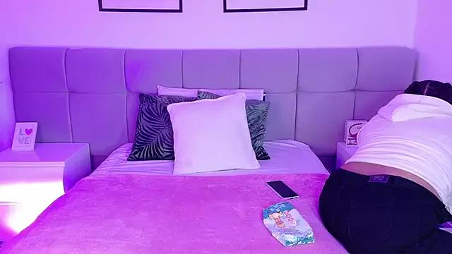 Alanaa_Gomez on StripChat 