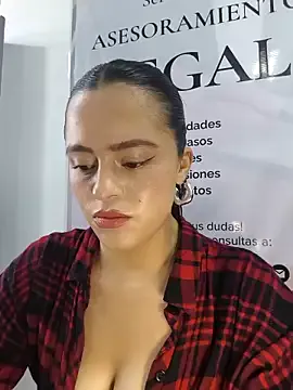 Freechat ALEJA__22 on StripChat