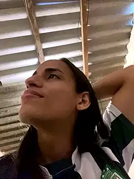 Freechat AlexaWarner on StripChat