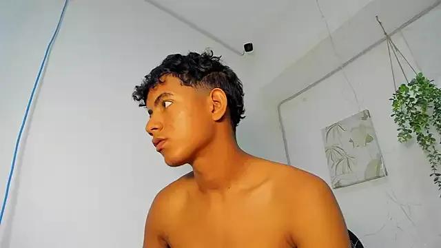 AlluringAngel01 on StripChat 