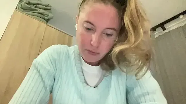 Freechat Ameli8 on StripChat