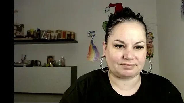 andreea2011 on StripChat