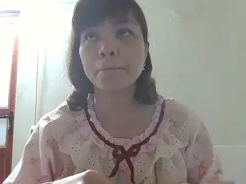 Angela-Eira on StripChat