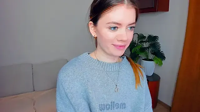 AngelesBenitz — Let's see my panties color