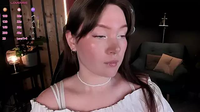 Ash_Hasmy from StripChat