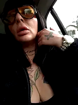 ASSERINAAA on StripChat