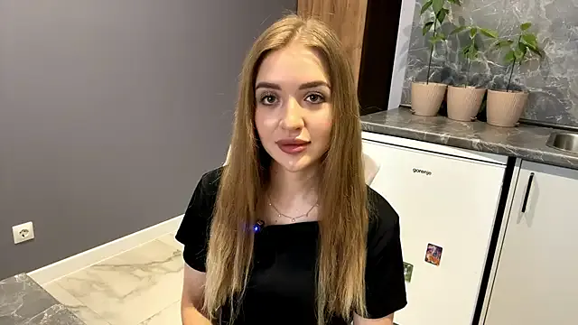 BeaCazin — Gently touch and kiss my shoulders!