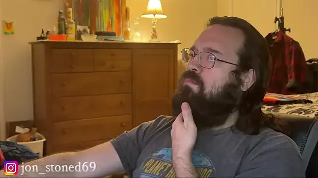 Freechat beardedfantasydaddy on StripChat