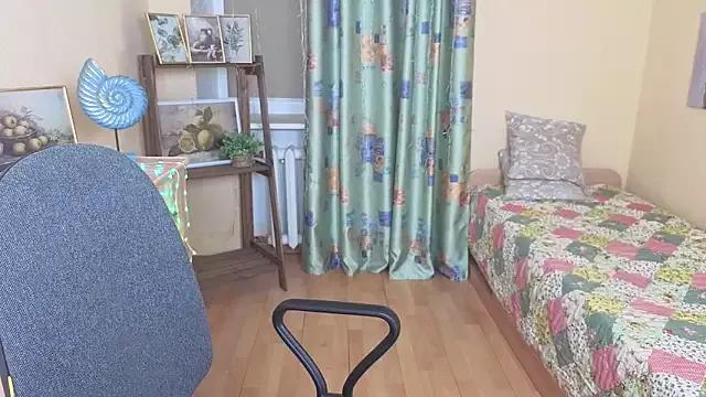 Betty_Brick on StripChat 