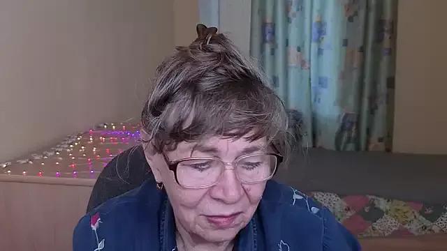 Betty_Brick on StripChat 