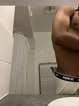 Blackbbcc23 on StripChat