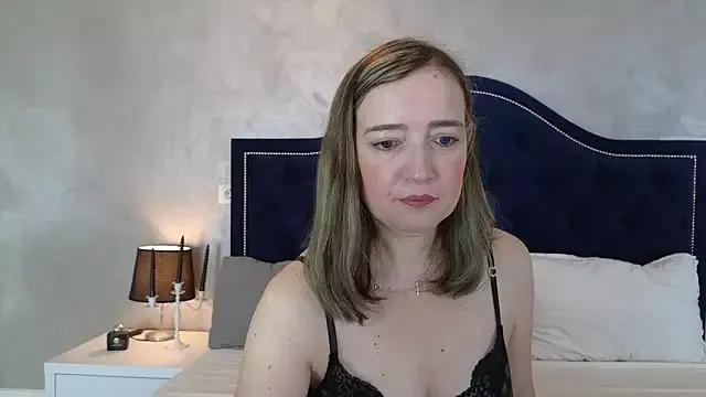 Blue_Angel_Sweet from StripChat