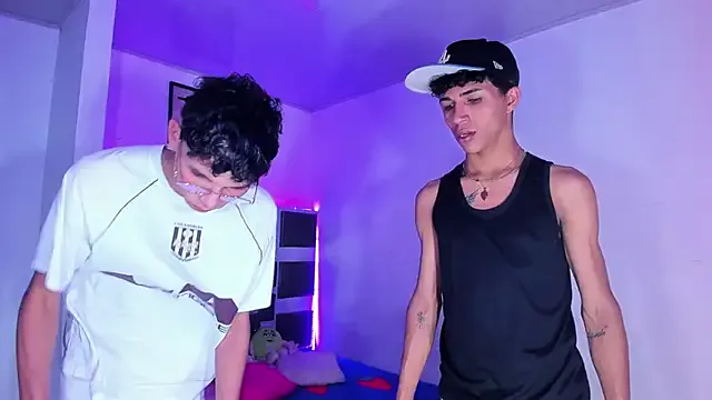 boyswantingplay —  10 SPARKIN HARD